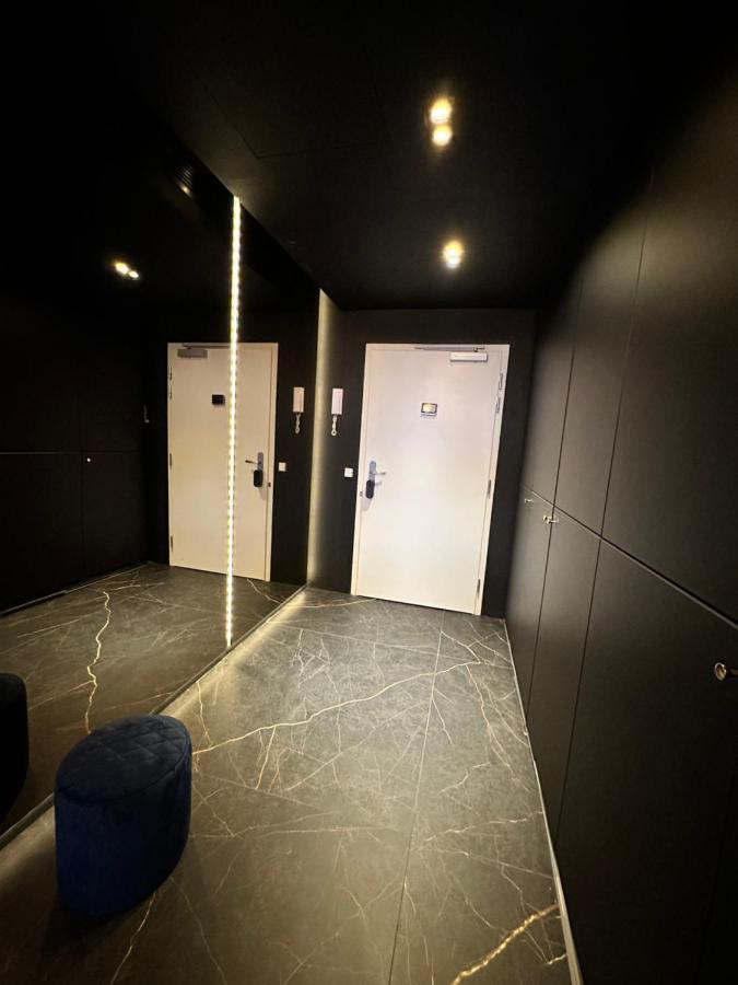 Apartament Skyline Elegance With Free Parking Bratysława Zewnętrze zdjęcie