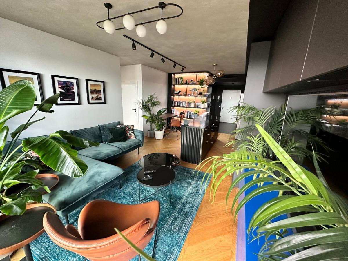 Apartament Skyline Elegance With Free Parking Bratysława Zewnętrze zdjęcie